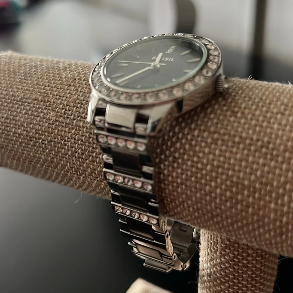 Fossil Rhinestone Watch - Picture 2 of 9